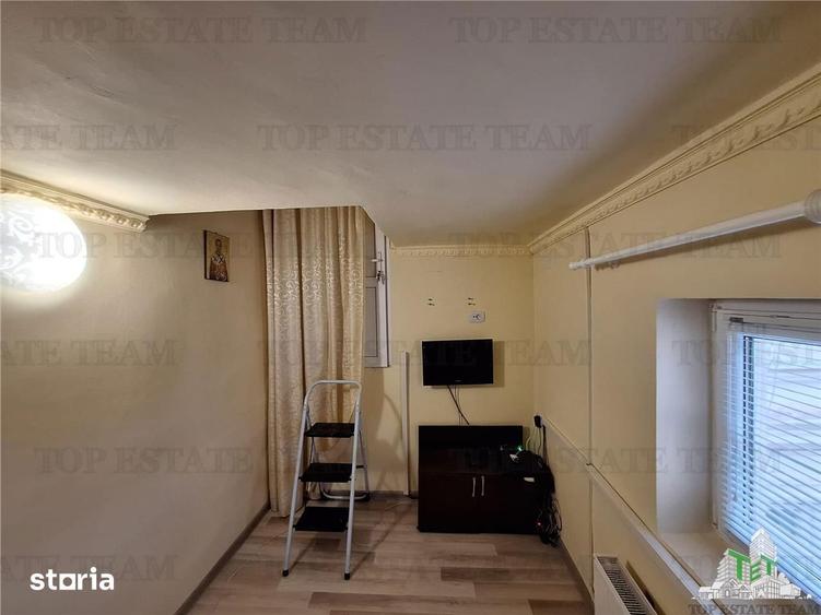 Casă cu 6 camere cu Teren 262 Mp în Ultracentral