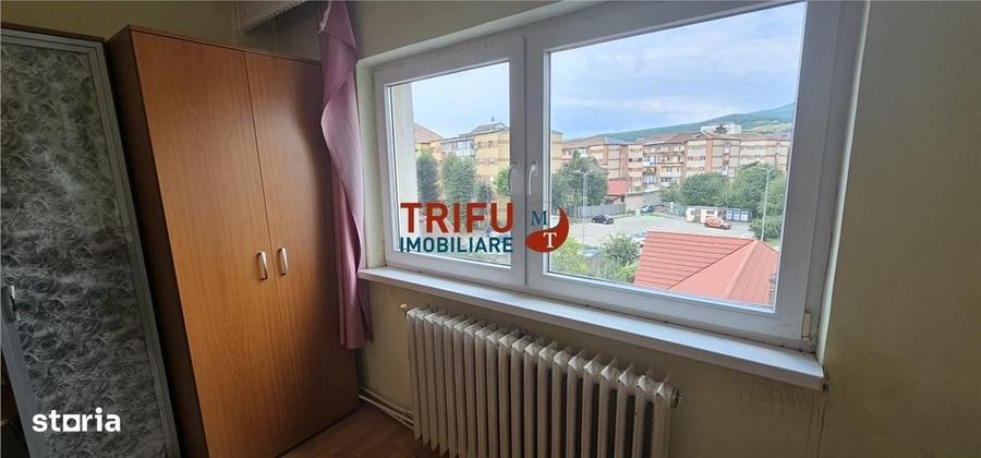 Garsonieră decomandată în Cetate