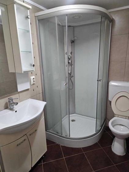Apartament cu 2 camere semidecomandat în Micro 4