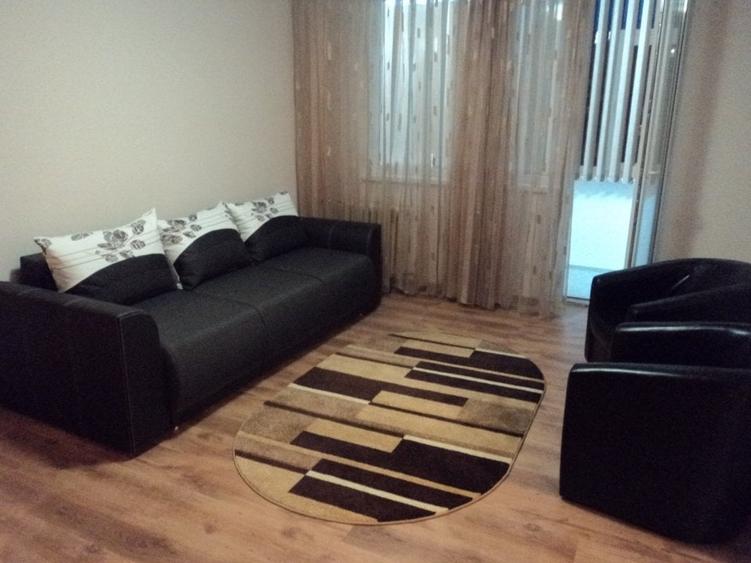Apartament cu 2 camere semidecomandat, mobilat în Progresul