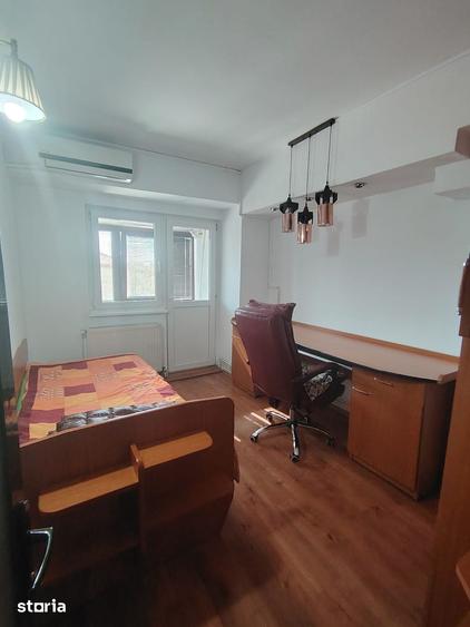 Apartament cu 3 camere decomandat în Ultracentral