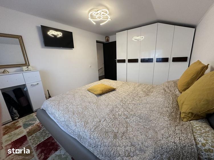 Casă cu 4 camere cu Teren 261 Mp în Berceni