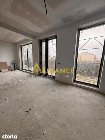 Casă cu 5 camere cu Teren 180 Mp în Central