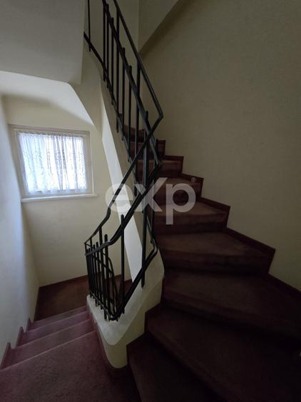 Casă individuală cu 4 camere cu Canalizare în Polonă