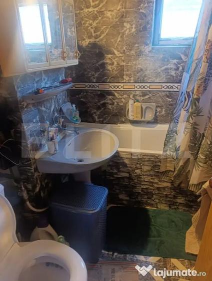 Apartament cu 2 camere decomandat în Micro 17