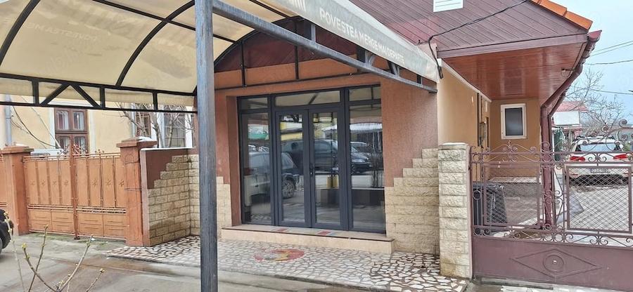 Spațiu comercial, de 80 mp, în Poiana Mare