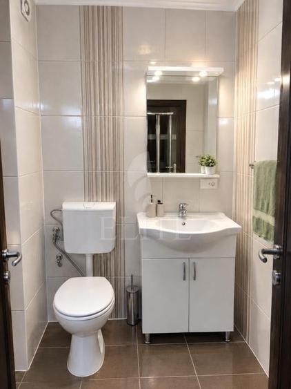 Apartament cu 3 camere semidecomandat în Andrei Mureșanu