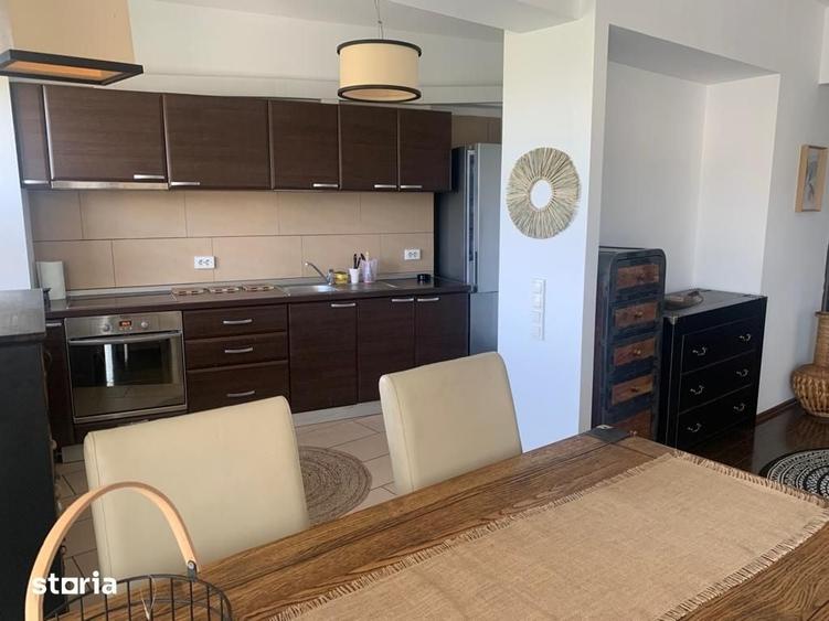 Apartament cu 3 camere în Plopilor