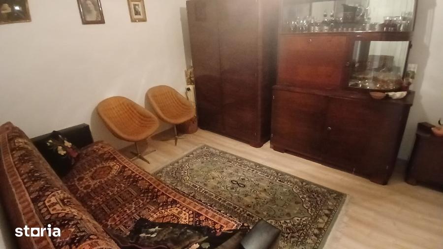 Apartament cu 4 camere în Central