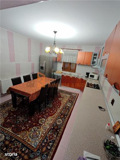 Casă cu 5 camere cu Teren 1024 Mp în Galbenu
