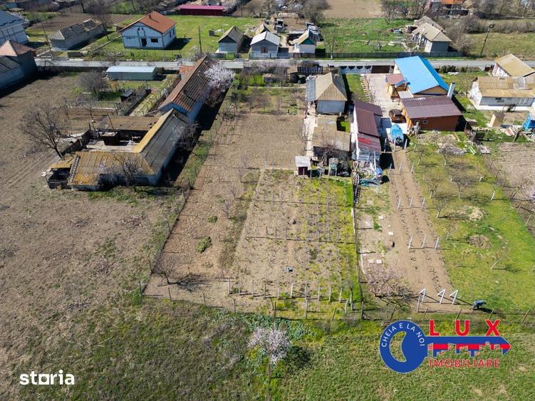 Casă cu 3 camere cu Teren 1461 Mp în Ceamurlia de Jos