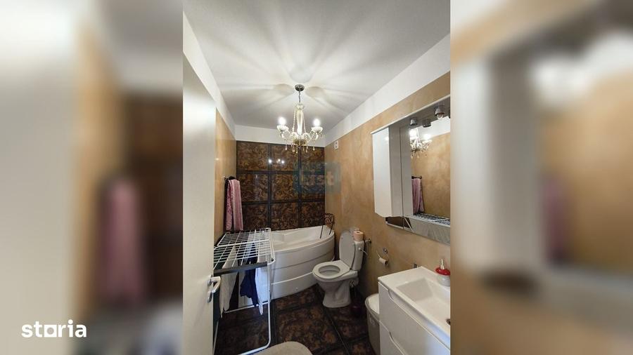 Apartament cu 3 camere decomandat în Zorilor