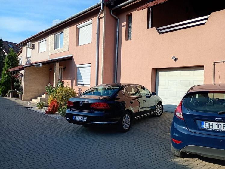 Casă cu 4 camere în Oncea