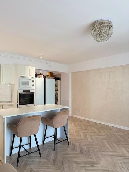 Apartament cu 2 camere decomandat în Moșilor