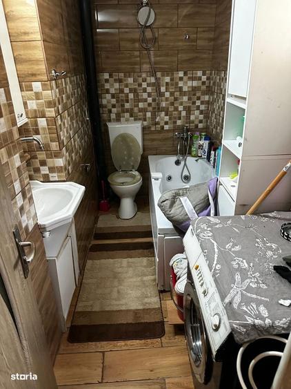 Casă cu 4 camere cu Teren 250 Mp în Călugareni