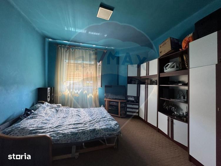 Casă cu 4 camere cu Teren 450 Mp în Șega