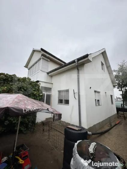 Casă cu 3 camere cu Teren 211 Mp în Cernele