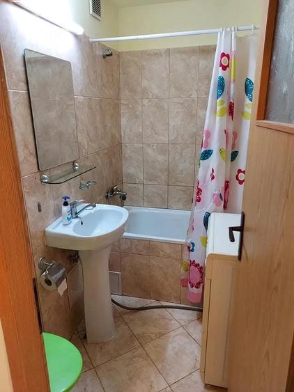 Garsonieră decomandată în Take Ionescu