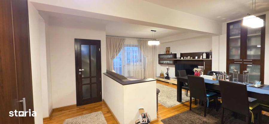 Apartament cu 3 camere în Nufărul