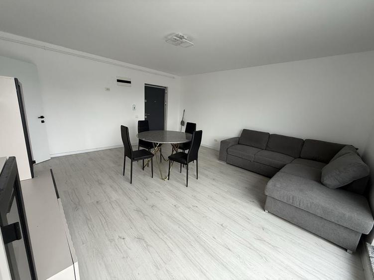 Apartament cu 2 camere decomandat în 1 Decembrie 1918