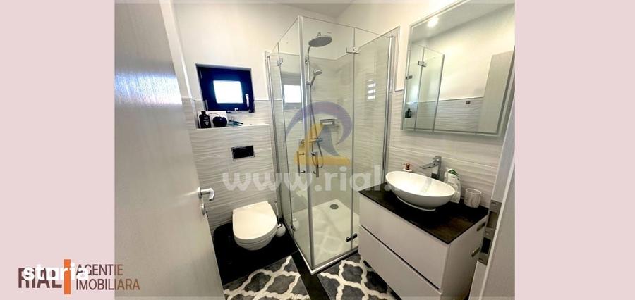Casă cu 3 camere cu Teren 220 Mp în Central