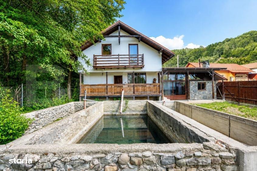 Casă cu 4 camere în Prundu Bârgăului
