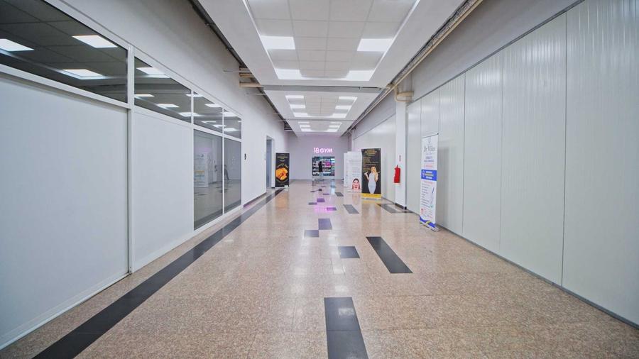 Spațiu comercial, de 300 mp, în Central