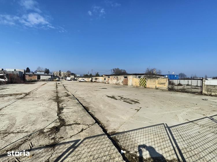Spațiu comercial, de 2,000 mp, în Bartolomeu