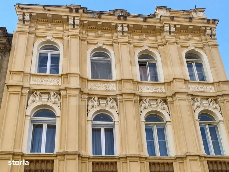 Apartament cu 4 camere în Centrul Istoric
