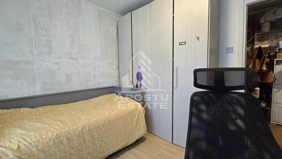 Apartament cu 3 camere semidecomandat în Bucovina