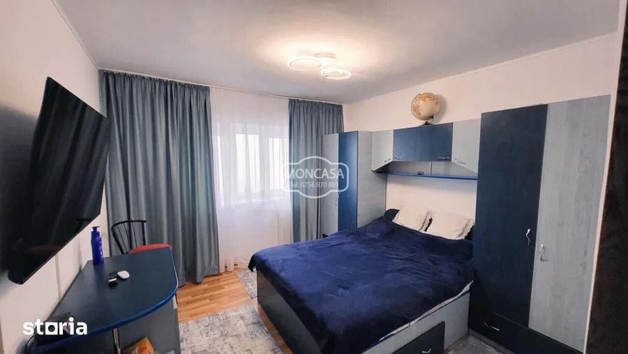 Apartament cu 4 camere decomandat în Central