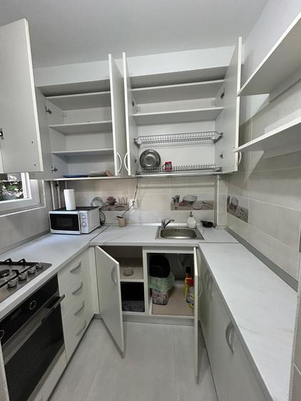 Garsonieră decomandată, mobilată în Mărăști