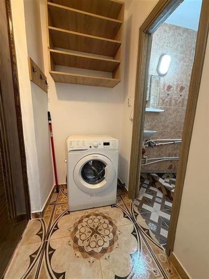 Garsonieră decomandată în Podu Roș
