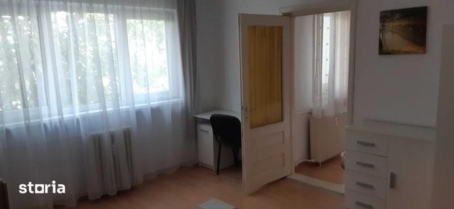 Inchiriez apartament cu 2 camere - 1