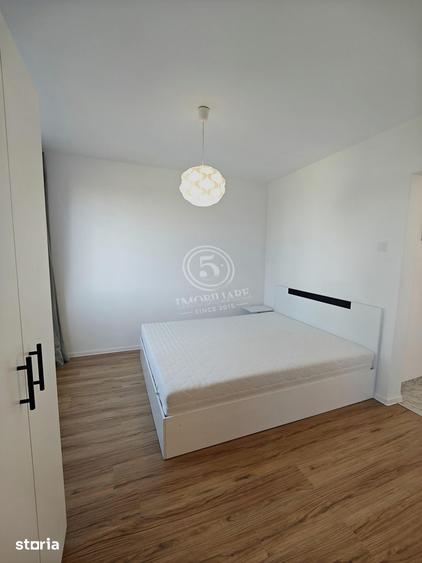 Apartament cu 3 camere în Tei