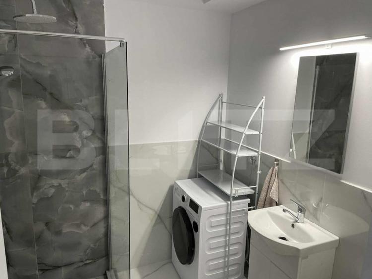 Apartament cu 2 camere semidecomandat în Cetate