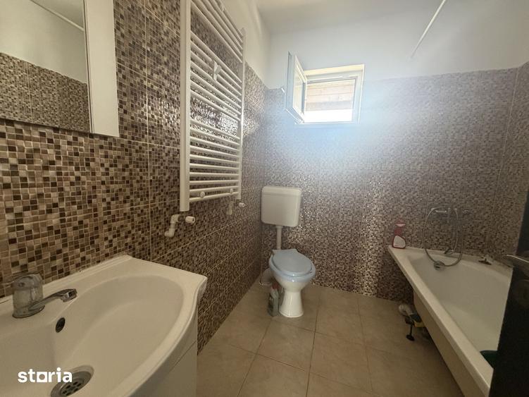 Casă cu 4 camere cu Teren 330 Mp în Clinceni