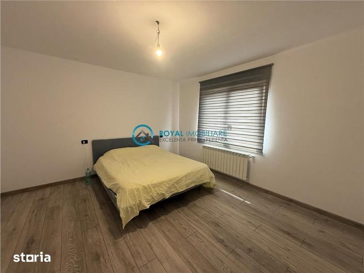 Casă cu 5 camere cu Teren 3700 Mp în Boldești