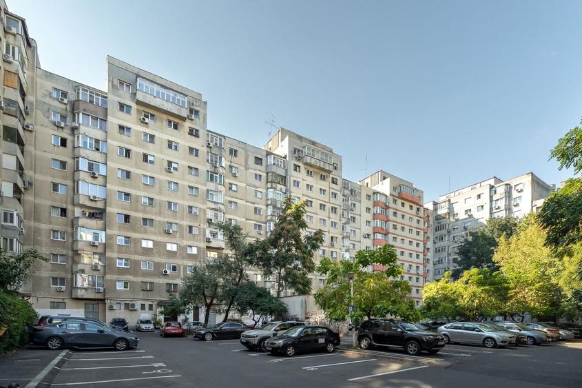 Apartament cu 2 camere semidecomandat, mobilat în Crângași
