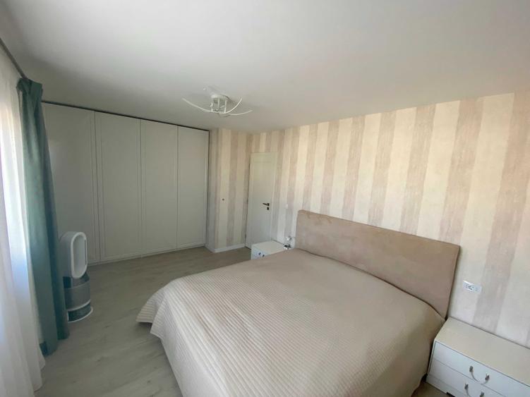 Casă cu 4 camere în Bucium