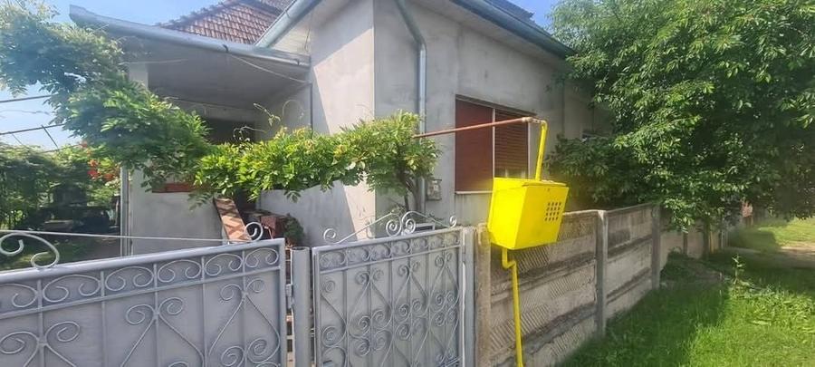 Casă cu 3 camere în Unirea