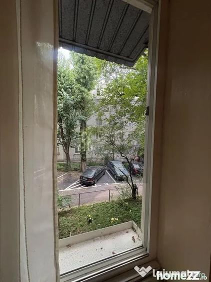 Apartament cu 2 camere semidecomandat în Brâncoveanu