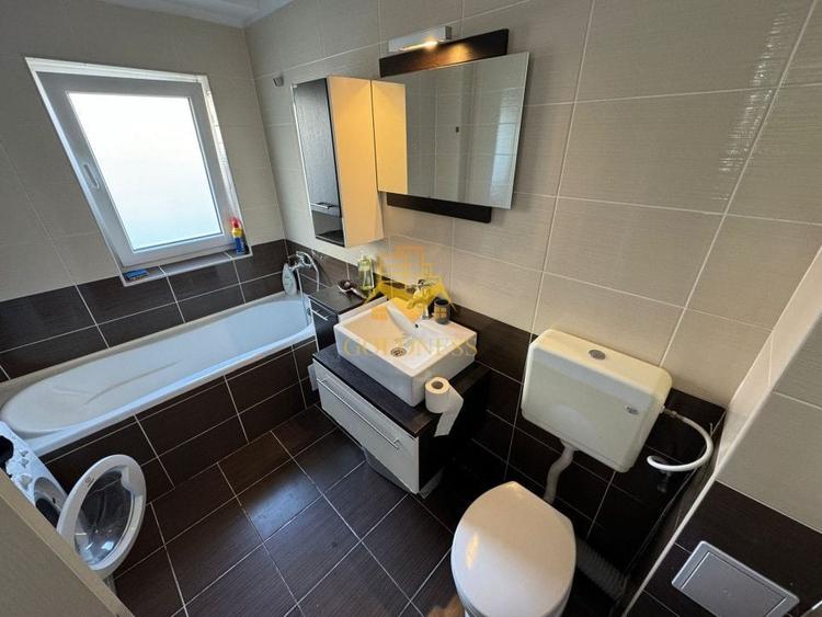 Apartament cu 4 camere semidecomandat în Zorilor