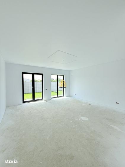 Casă cu 3 camere cu Teren 250 Mp în Central