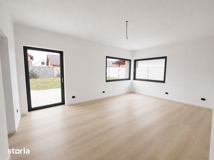 Casă cu 3 camere cu Teren 501 Mp în Sântandrei