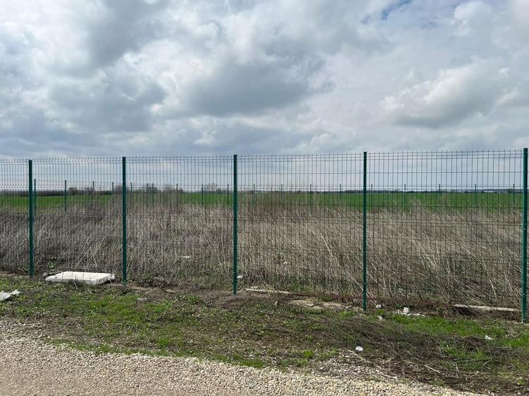 Teren Construcții intravilan de 539 mp, în Tunari