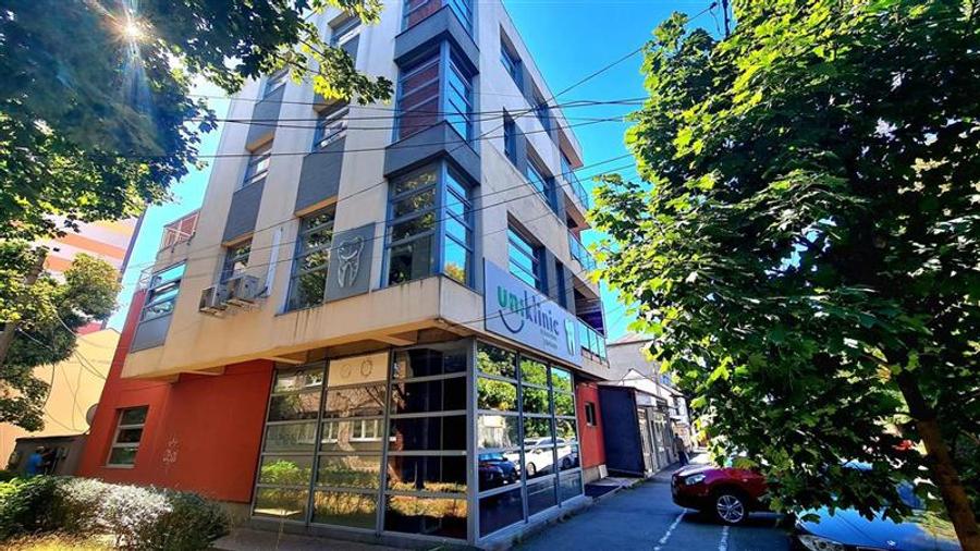 Spațiu comercial, de 160 mp, în Complex Studențesc
