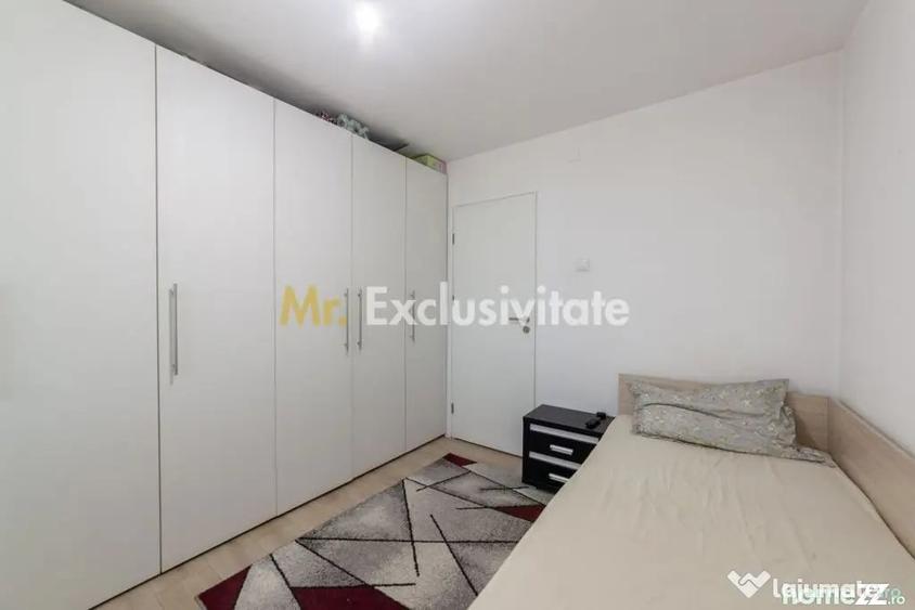Apartament cu 3 camere semidecomandat în Central