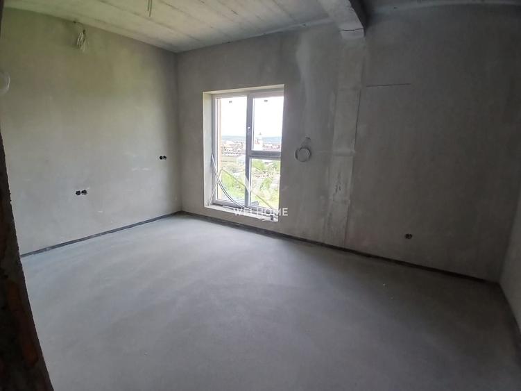 Penthouse cu 3 camere în Țiglari