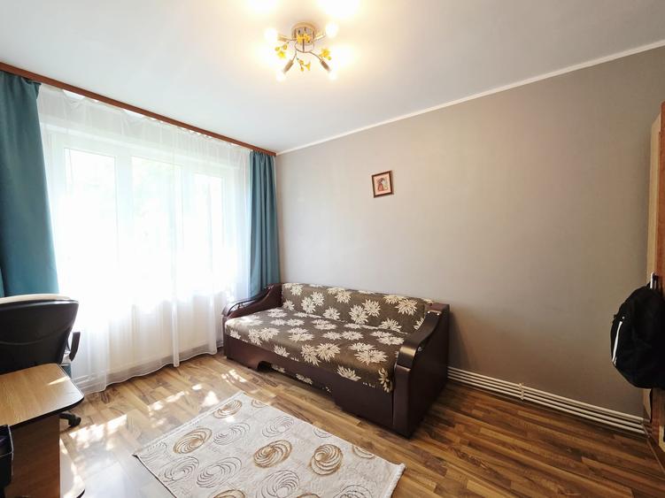 Apartament cu 2 camere decomandat în Micro 19